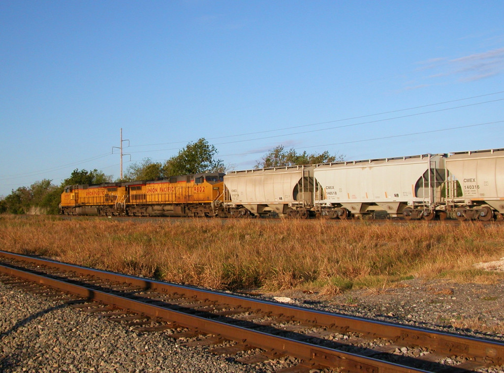 UP 9777  3NOV2011  SB for Dittlinger across Center Point Road 